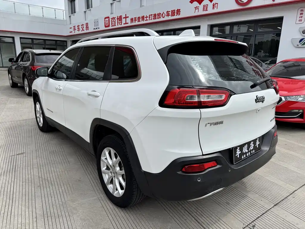 Jeep Cherokee 2018