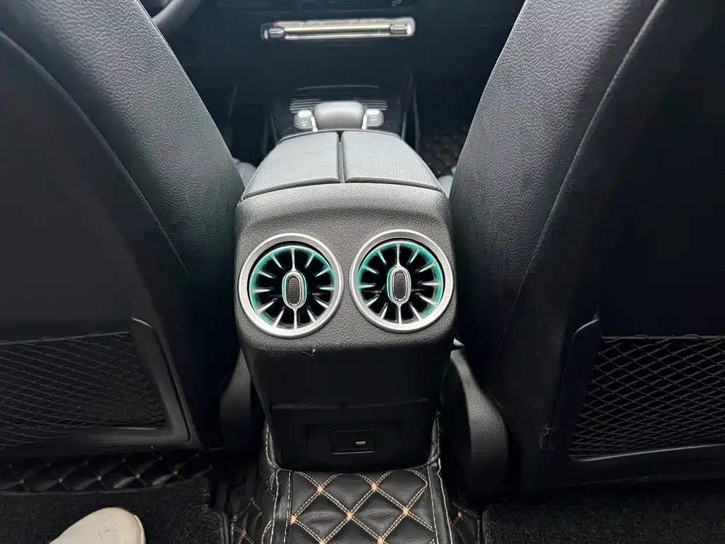 Mercedes-Benz A-Class 2021 — фото 13