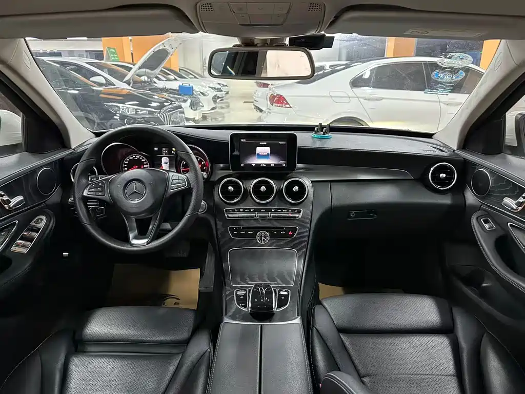 Mercedes-Benz C-Class 2017