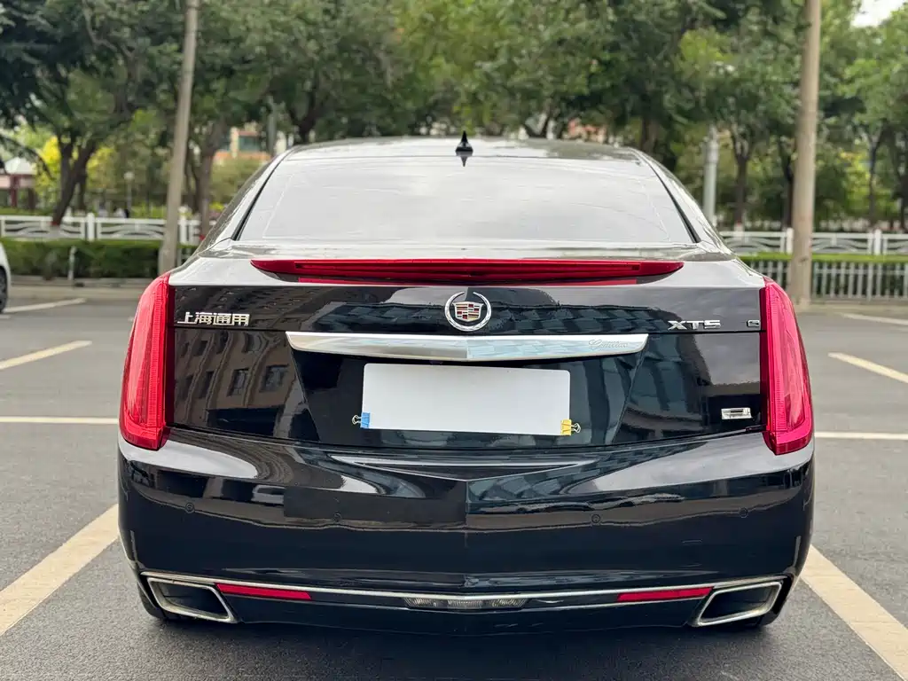Cadillac XTS 2014 — фото 11