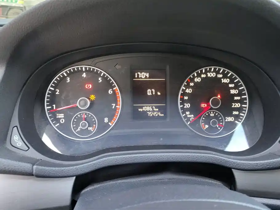 Volkswagen Passat 2015 — фото 14