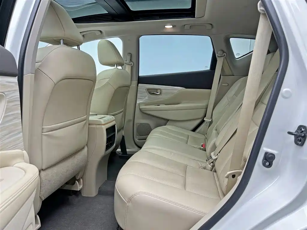 Nissan Murano 2019 — фото 17
