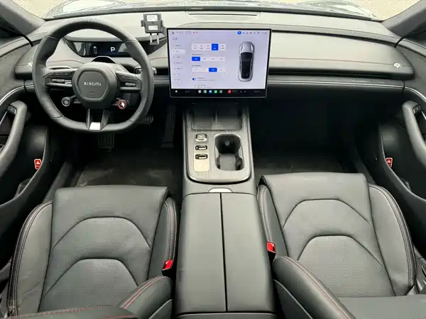 Xiaomi SU7 2024