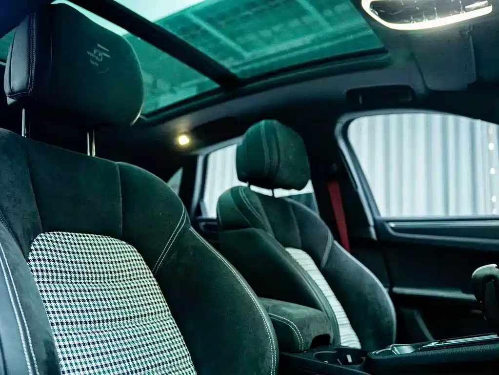 Porsche Macan 2023 — фото 14