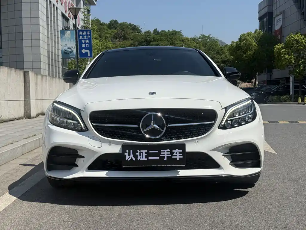 Mercedes-Benz C-Class 2023 — фото 2