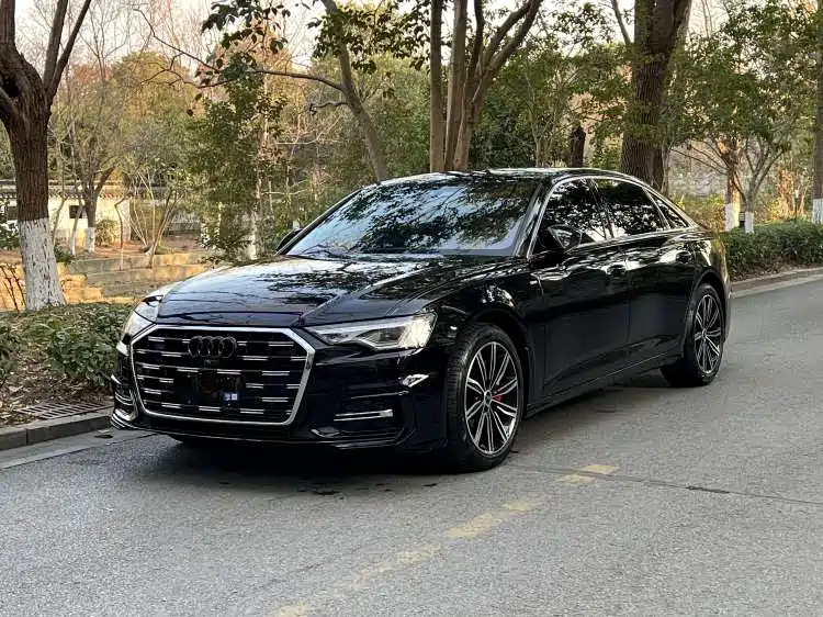 Audi A6L 2024 — фото 1