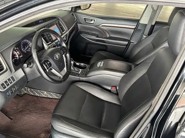 Toyota Highlander 2015