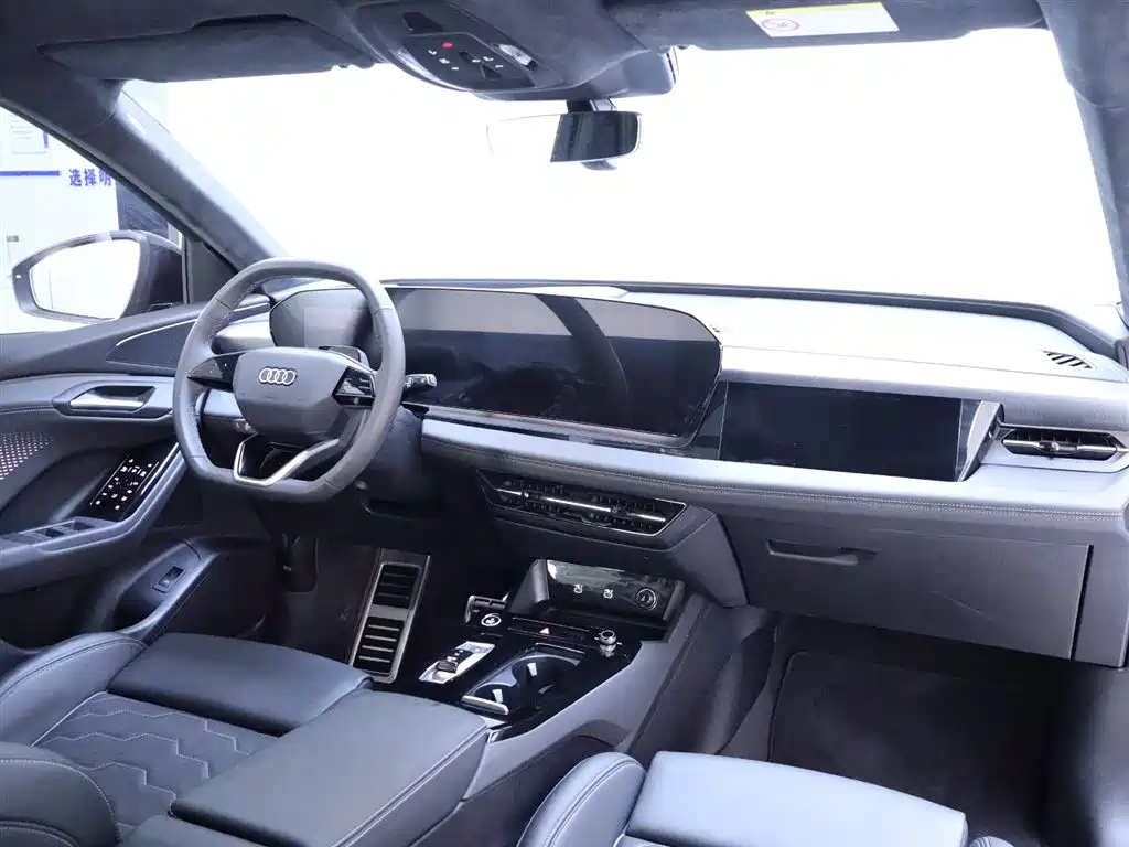 Audi Q6L e-tron 2025 — фото 22