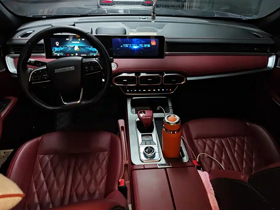 Jetour X70 PLUS 2025 — фото 12