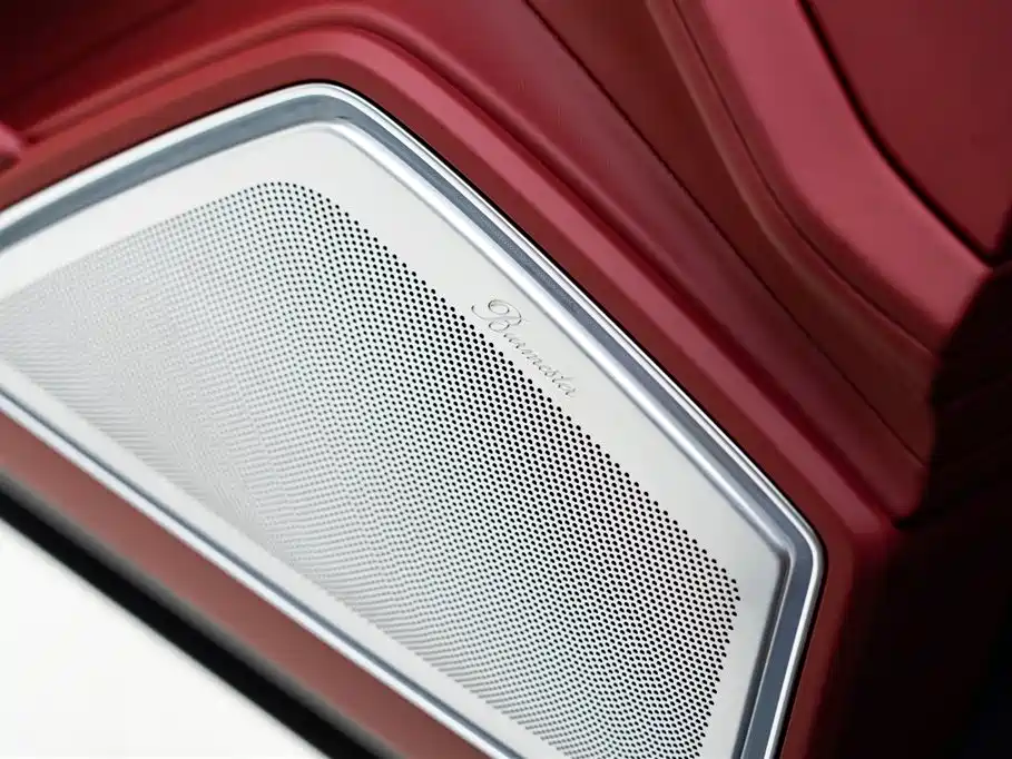Porsche Panamera 2023 — фото 18