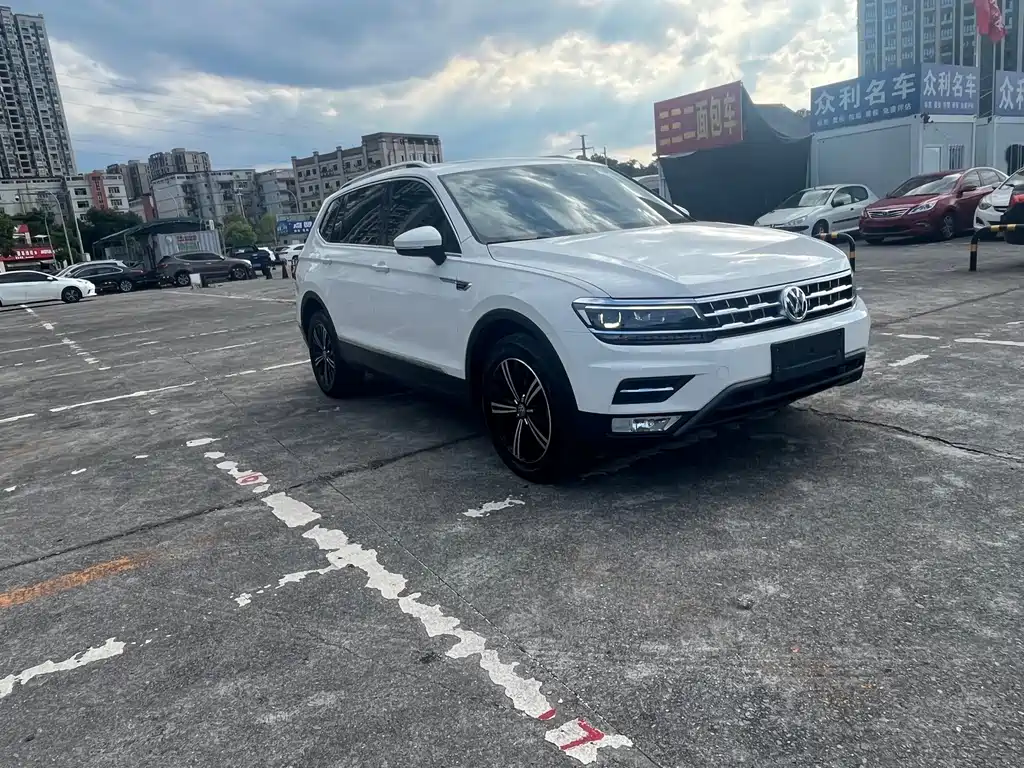 Volkswagen Tiguan L 2018
