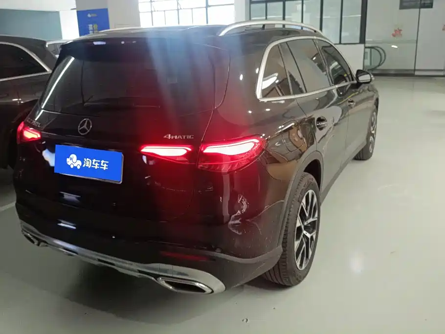 Mercedes-Benz GLC 2025