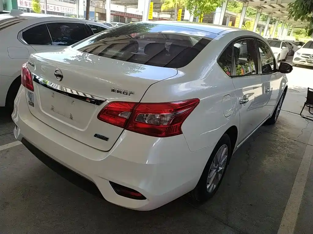 Nissan Sylphy 2018 — фото 7