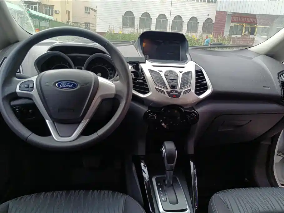 Ford Ecosport 2017 — фото 12