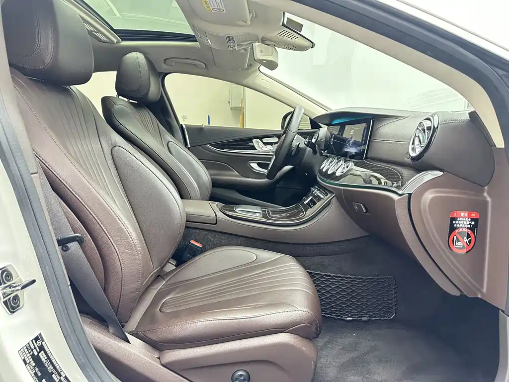Mercedes-Benz CLS 2020 — фото 15