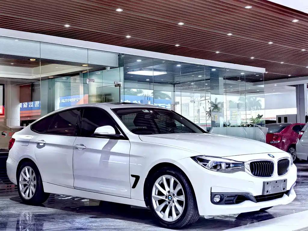 BMW 3 Series GT 2018 — фото 3