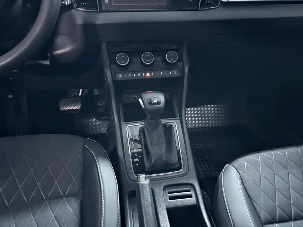 Skoda Karoq 2018 — фото 14
