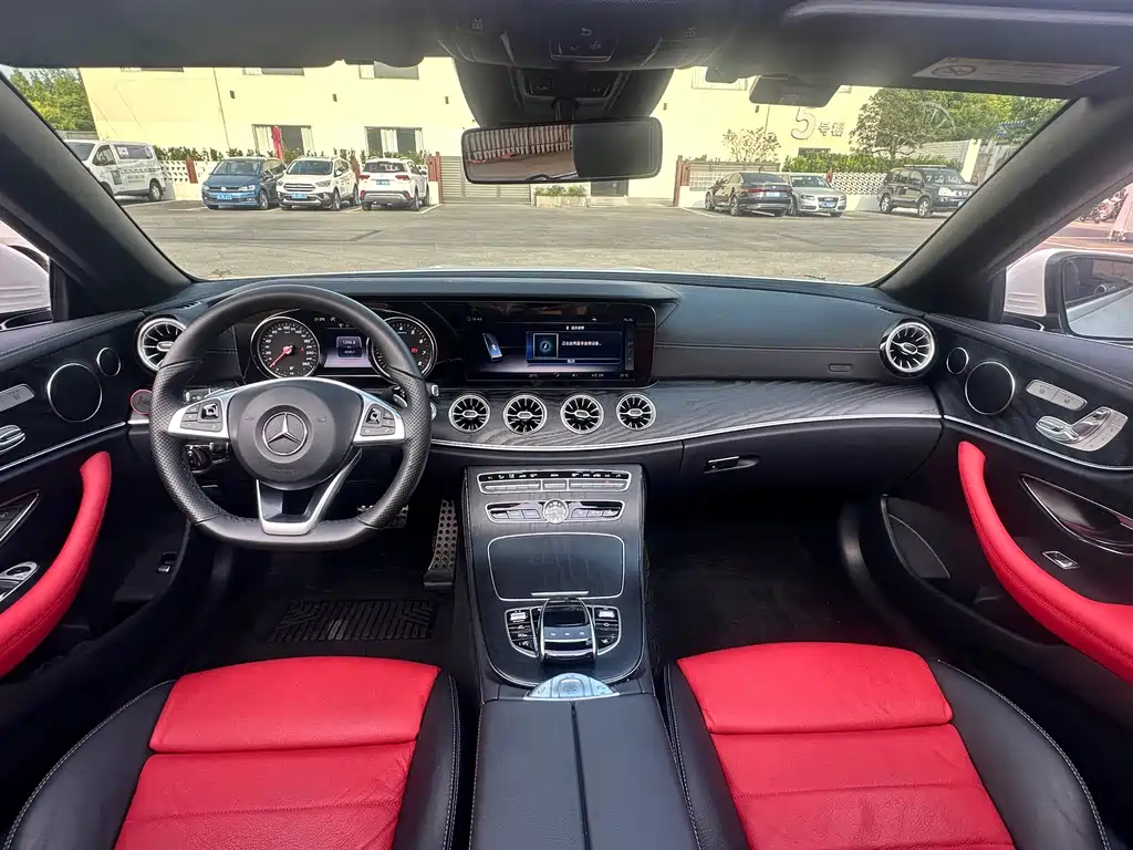 Mercedes-Benz E-Class 2018 — фото 23