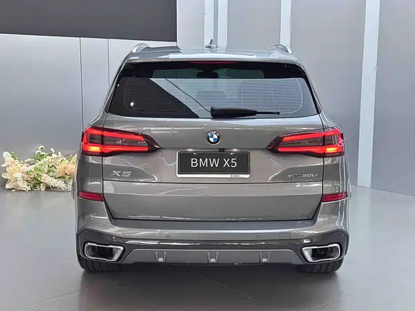 BMW X5 2023