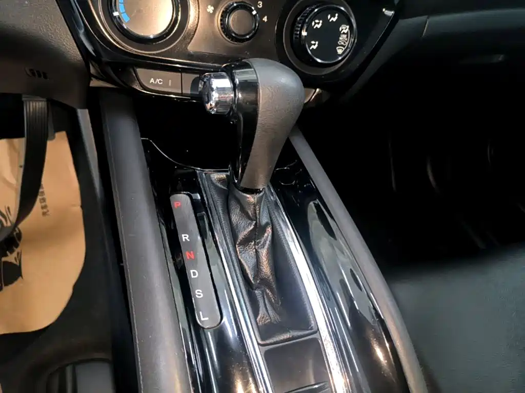 Honda Vezel 2016 — фото 14