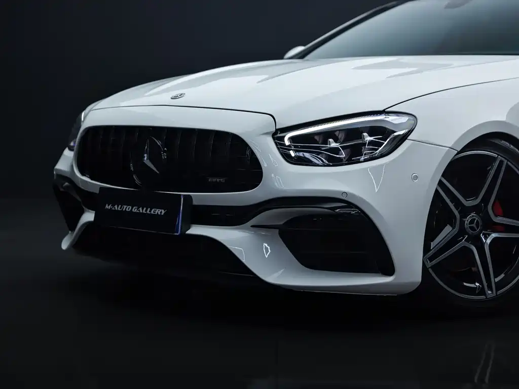Mercedes-Benz E-Class 2021 — фото 18