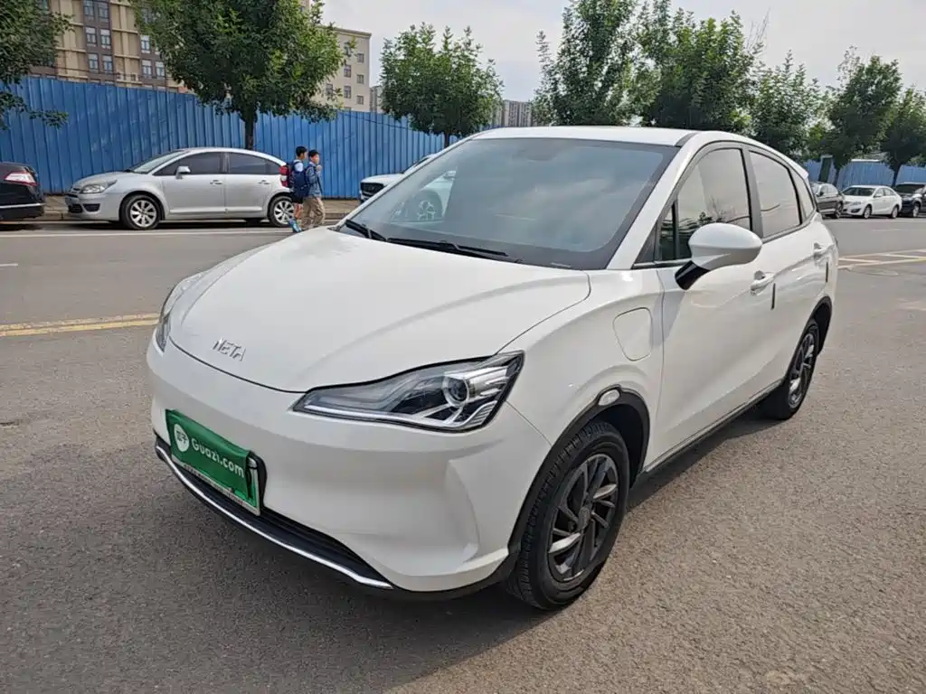 Neta V 2022