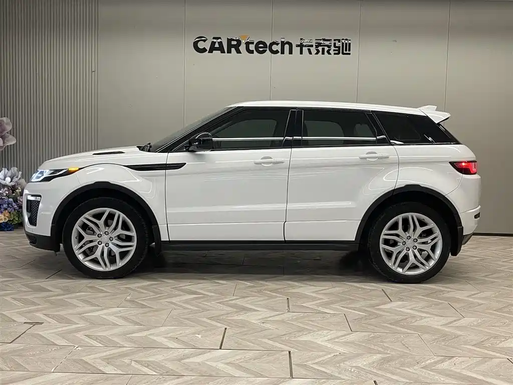 Land Rover Evoque 2018 — фото 8