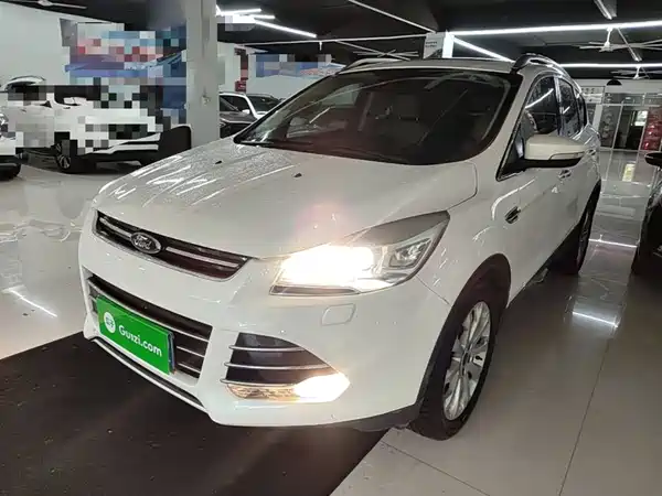 Ford Kuga 2015
