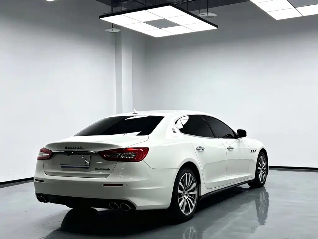 Maserati Quattroporte 2018 — фото 7