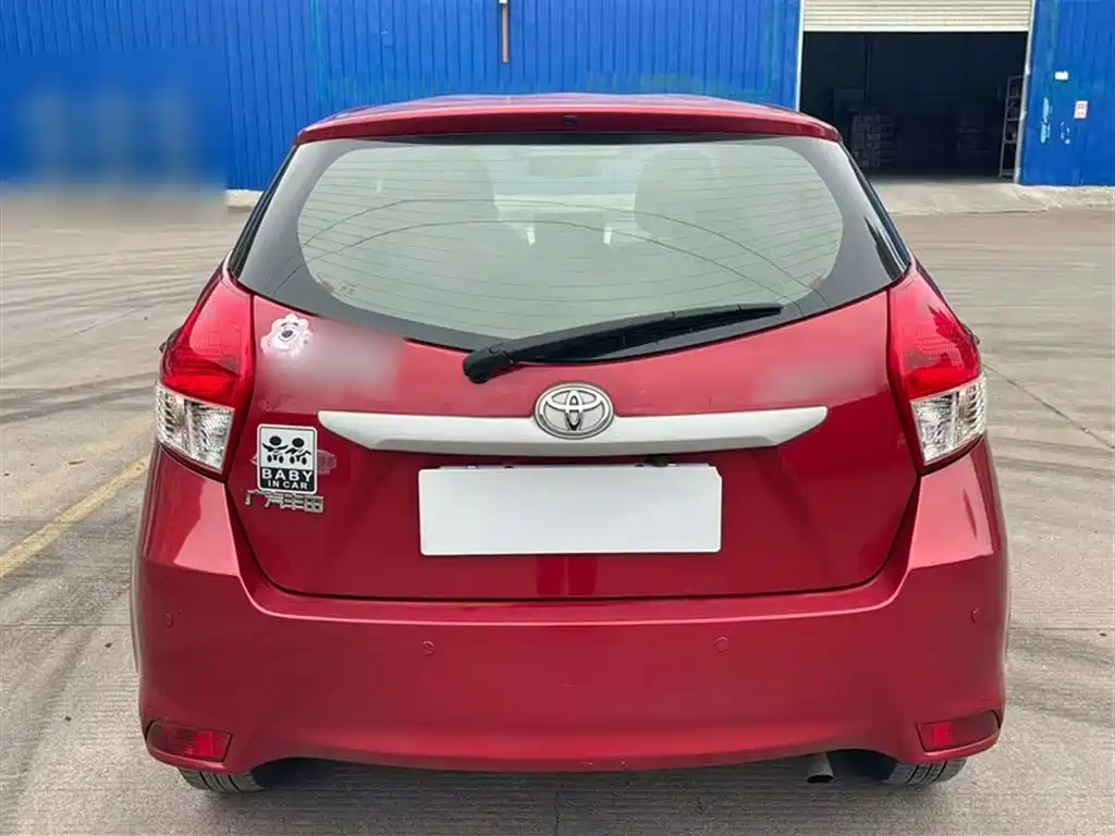 Toyota Yaris L 2015 — фото 6