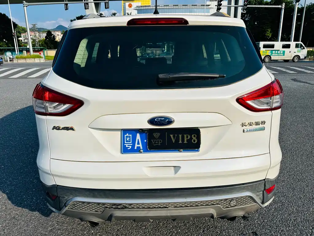 Ford Kuga 2016 — фото 5