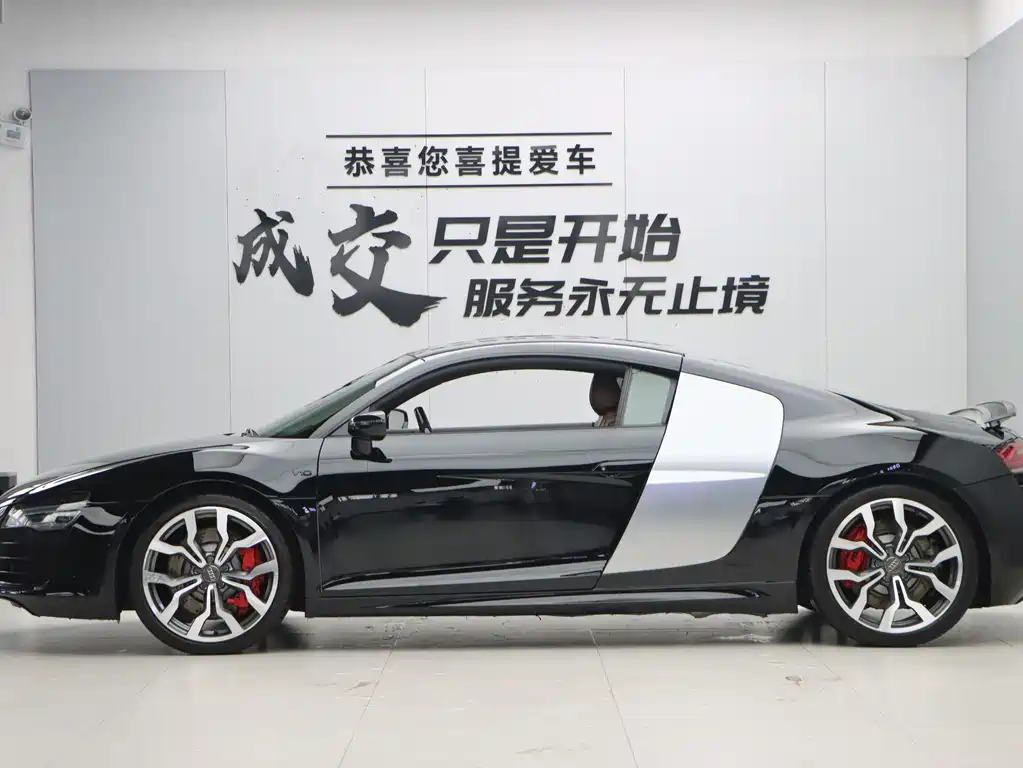 Audi R8 2015 — фото 7