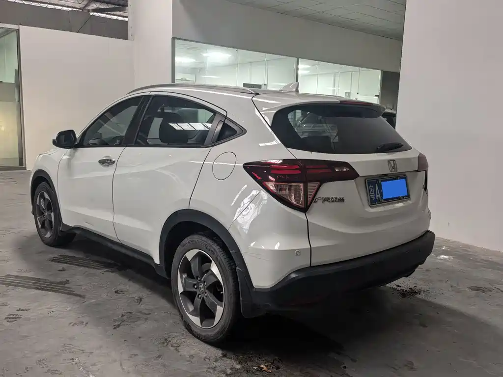 Honda Vezel 2015