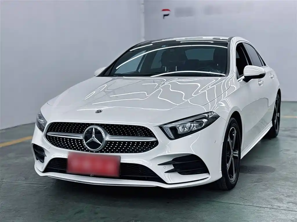 Mercedes-Benz A-Class 2023 — фото 3