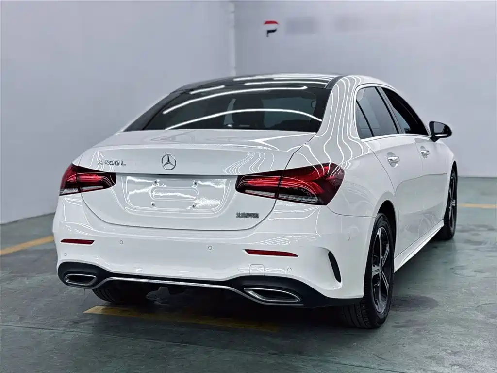 Mercedes-Benz A-Class 2023 — фото 13