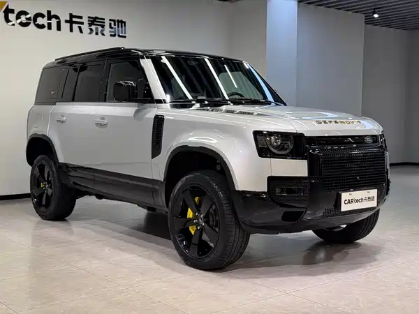 Land Rover Defender 2022