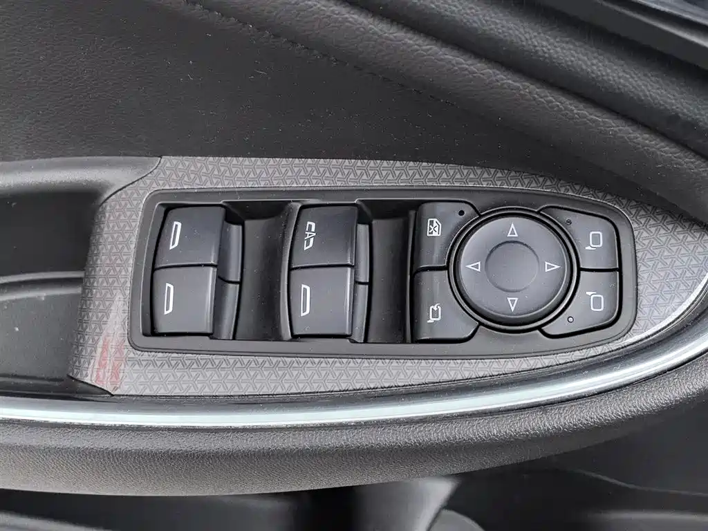 Chevrolet Malibu XL 2021 — фото 9