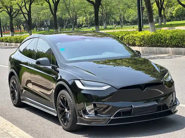 Tesla Model X 2016
