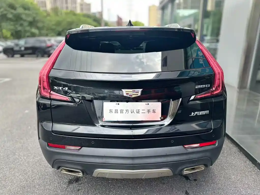 Cadillac XT4 2019 — фото 13