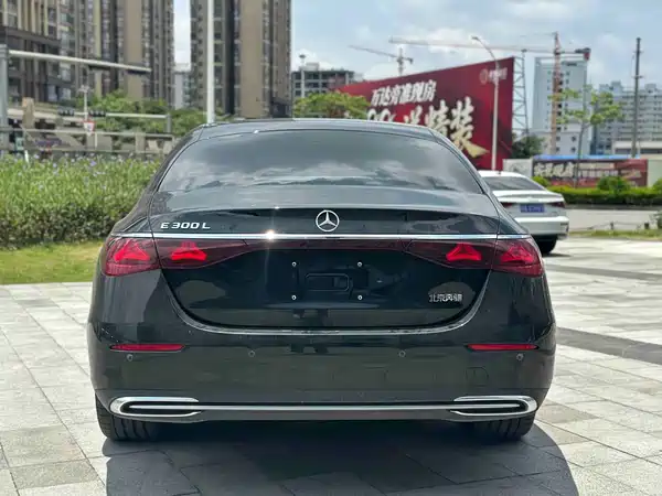 Mercedes-Benz E-Class 2024