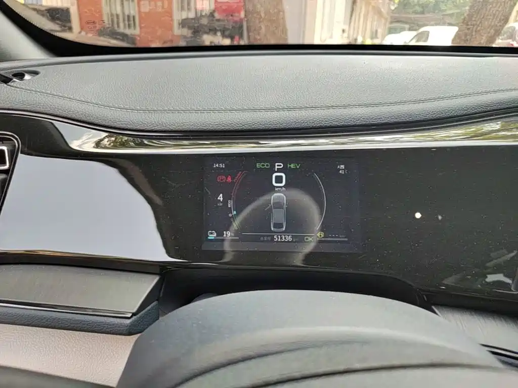 BYD Qin PLUS 2023 — фото 12