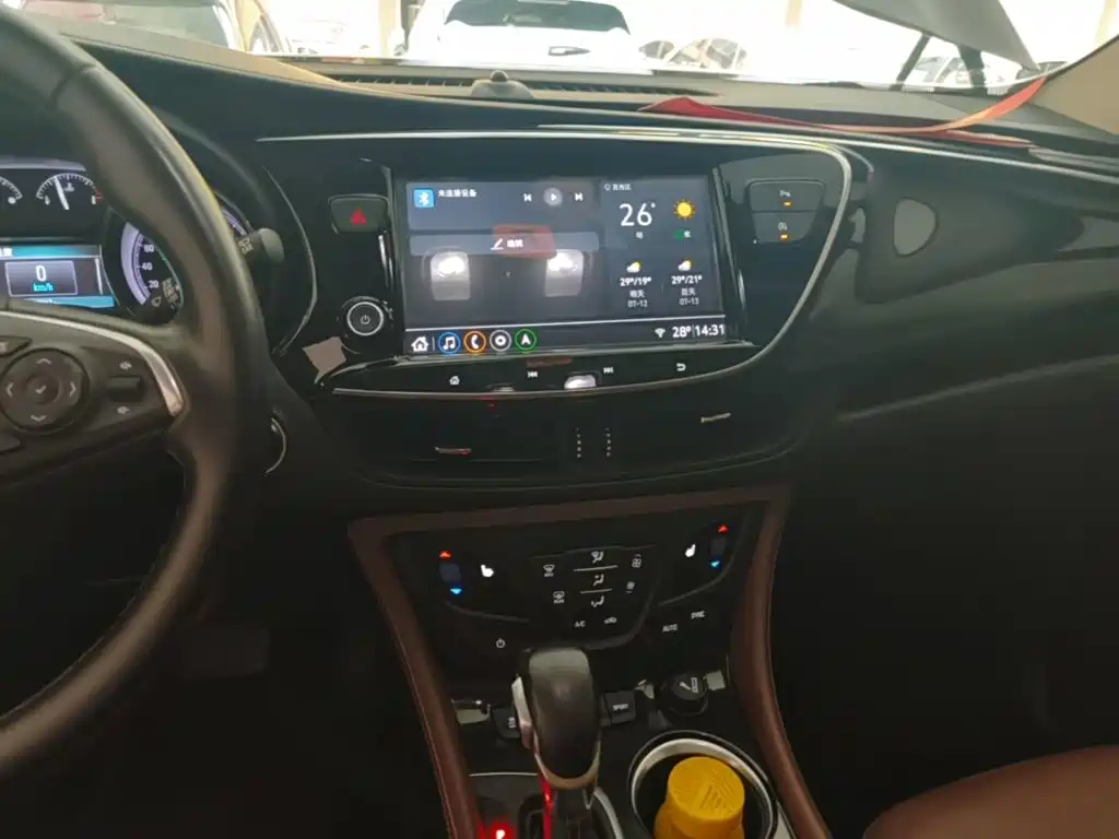 Buick Envision Plus 2020 — фото 13