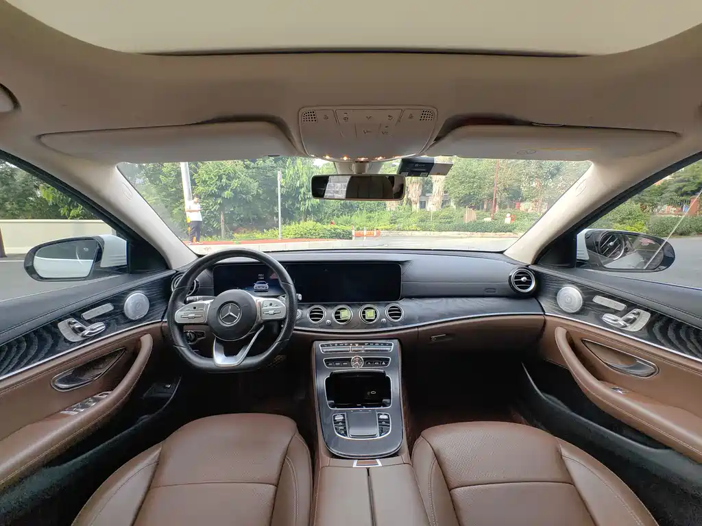 Mercedes-Benz E-Class 2019 — фото 5