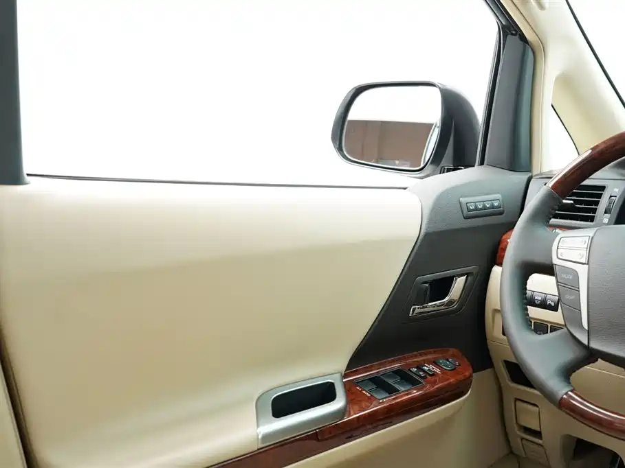 Toyota Alphard 2011 — фото 15
