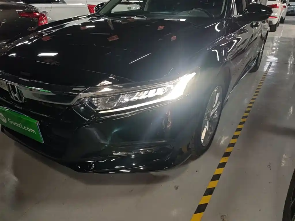 Honda Accord 2019 — фото 24