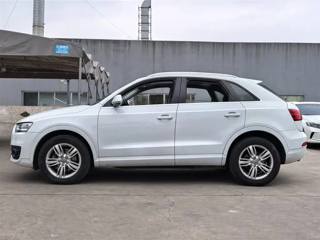 Audi Q3 2013 — фото 7
