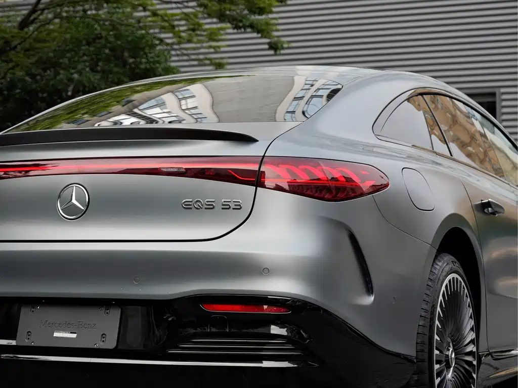 Mercedes-Benz EQS AMG 2025 — фото 8