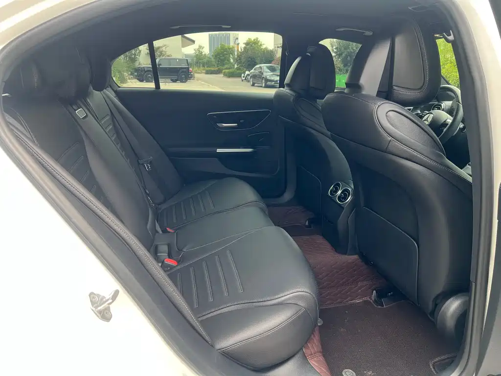 Mercedes-Benz C-Class 2022 — фото 15
