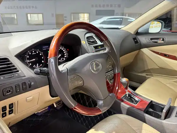 Lexus ES 2009