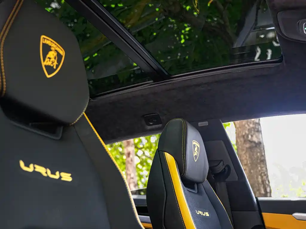 Lamborghini Urus 2023 — фото 14